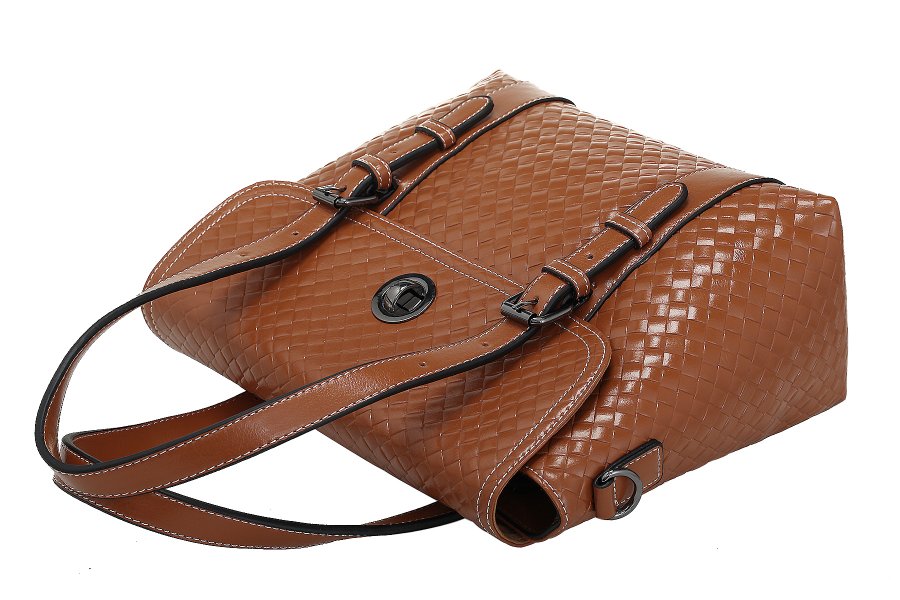 Leather knitting bag brown